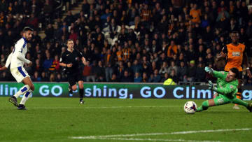 HULL, ENGLAND - OCTOBER 27: Riyad Mahrez (L) of Leicester City shoots to score during the Capital One Cup Fourth Round match between Hull City and Leicester City at KC Stadium on October 27, 2015 in Hull, England. (Photo by Nigel Roddis/Getty Images)