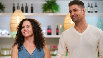 TOP CHEF -- "Pitch Perfect" Episode 1707 -- Pictured: (l-r) Stephanie Izard, Kevin Boehm -- (Photo by: Nicole Weingart/Bravo)