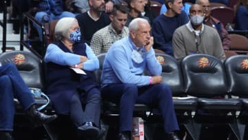 Nov 21, 2021; Uncasville, CT, USA; Former North Carolina Tarheels coach Roy Williams watches the game with his wife during the first half against the Tennessee Volunteers at Mohegan Sun Arena. Mandatory Credit: Gregory Fisher-USA TODAY Sports