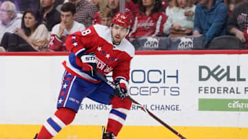 WASHINGTON, DC - APRIL 06: Chandler Stephenson #18 of the Washington Capitals skates with the puck in the third period against the New York Islanders at Capital One Arena on April 6, 2019 in Washington, DC. (Photo by Patrick McDermott/NHLI via Getty Images)