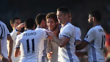 BOURNEMOUTH, ENGLAND - APRIL 08: Marcos Alonso of Chelsea celebrates scoring his sides third goal with his Chelsea team mates during the Premier League match between AFC Bournemouth and Chelsea at Vitality Stadium on April 8, 2017 in Bournemouth, England. (Photo by Mike Hewitt/Getty Images)