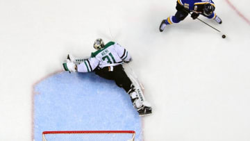 Nov 28, 2016; St. Louis, MO, USA; Dallas Stars goalie Antti Niemi (31) defends the net against St. Louis Blues center Robby Fabbri (15) during the second period at Scottrade Center. The Blues won 4-3 in overtime. Mandatory Credit: Jeff Curry-USA TODAY Sports