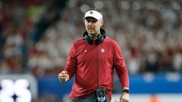 MIAMI, FL - DECEMBER 29: Head coach Lincoln Riley of the Oklahoma Sooners reacts against the Alabama Crimson Tide during the College Football Playoff Semifinal at the Capital One Orange Bowl at Hard Rock Stadium on December 29, 2018 in Miami, Florida. (Photo by Michael Reaves/Getty Images)