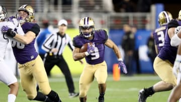 SANTA CLARA, CA - DECEMBER 02: Myles Gaskin
