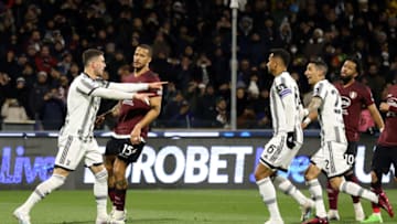 SALERNO, ITALY - FEBRUARY 07: Dusan Vlahovic of Juventus celebrates after scoring the 0-1 goal during the Serie A match between Salernitana and Juventus at Stadio Arechi on February 07, 2023 in Salerno, Italy. (Photo by Francesco Pecoraro/Getty Images)