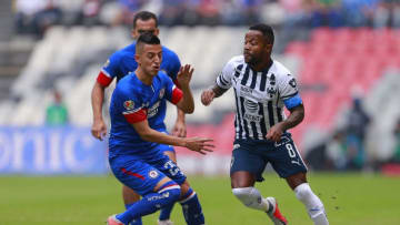MEXICO CITY, MEXICO - OCTOBER 06: Roberto Alvarado of Cruz Azul fights for the ball with Dorlan Pabon of Monterrey during the 12th round match between Cruz Azul and Monterrey as part of the Torneo Apertura 2018 Liga MX at Azteca Stadium on October 6, 2018 in Mexico City, Mexico. (Photo by Mauricio Salas/Jam Media/Getty Images)