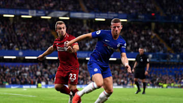 LONDON, ENGLAND - SEPTEMBER 29: Xherdan Shaqiri of Liverpool and Jorginho of Chelsea compete for the ball during the Premier League match between Chelsea FC and Liverpool FC at Stamford Bridge on September 29, 2018 in London, United Kingdom. (Photo by Shaun Botterill/Getty Images)