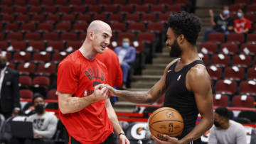 Alex Caruso, Coby White, Chicago Bulls (Credit: Kamil Krzaczynski-USA TODAY Sports)