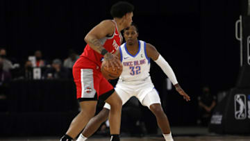Scotty Hopson #32 of the Oklahoma City Blue defends the Rio Grande (Photo by Joe Buglewicz/Getty Images)