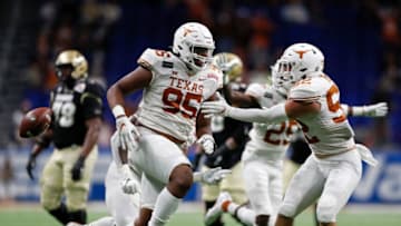Alfred Collins, Texas Football (Photo by Tim Warner/Getty Images)