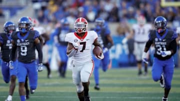 LEXINGTON, KY - NOVEMBER 03: D'Andre Swift #7 of the Georgia Bulldogs rushes for an 83-yard touchdown in the third quarter of the game against the Kentucky Wildcats at Kroger Field on November 3, 2018 in Lexington, Kentucky. Georgia won 34-17. (Photo by Joe Robbins/Getty Images)