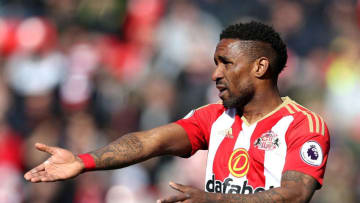 SUNDERLAND, ENGLAND - APRIL 15: Jermain Defoe of Sunderland reacts during the Premier League match between Sunderland and West Ham United at Stadium of Light on April 15, 2017 in Sunderland, England. (Photo by Ian MacNicol/Getty Images)