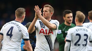 LONDON, ENGLAND - APRIL 10 : Harry Kane of Tottenham Hotspur applauds after the Barclays Premier League match between Tottenham Hotspur and Manchester United at White Hart Lane on April 10 2016 in London, England. (Photo by Catherine Ivill - AMA/Getty Images)