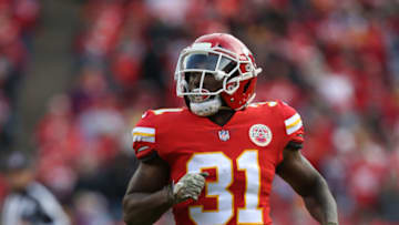KANSAS CITY, MO - NOVEMBER 11: Kansas City Chiefs running back Darrel Williams (31) covers a kickoff in the second half of a week 10 NFL game between the Arizona Cardinals and Kansas City Chiefs on November 11, 2018 at Arrowhead Stadium in Kansas City, MO. (Photo by Scott Winters/Icon Sportswire via Getty Images)