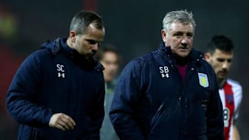 BRENTFORD, ENGLAND - JANUARY 31: Steve Bruce of Aston Villa looks on during the Sky Bet Championship match between Brentford and Aston Villa at Griffin Park on January 31, 2017 in Brentford, England. (Photo by Clive Rose/Getty Images)