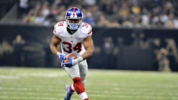 Nov 1, 2015; New Orleans, LA, USA; New York Giants running back Shane Vereen (34) runs the ball during the first quarter of the game against the New Orleans Saints at the Mercedes-Benz Superdome. Mandatory Credit: Matt Bush-USA TODAY Sports
