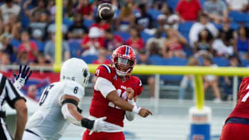 A former Auburn football transfer portal quarterback target following the 2023 A-Day spring game is out for the 2023 season with an ACL tear Mandatory Credit: Palm Beach Post