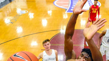Isaiah Stewart (#33) of La Lumiere defends. (Photo by Steven Ryan/Getty Images)