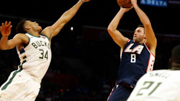 LOS ANGELES, CA - NOVEMBER 10: Los Angeles Clippers forward Danilo Gallinari (8) goes up for a shot over Milwaukee Bucks forward Giannis Antetokounmpo (34) during the game on November 10, 2018, at Staples Center in Los Angeles, CA. (Photo by Adam Davis/Icon Sportswire via Getty Images)