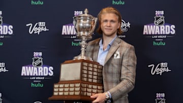 LAS VEGAS, NV - JUNE 20: William Karlsson of the Vegas Golden Knights poses with the Lady Byng Memorial Trophy given to the player best combining sportsmanship and ability in the press room at the 2018 NHL Awards presented by Hulu at the Hard Rock Hotel & Casino on June 20, 2018 in Las Vegas, Nevada. (Photo by Bruce Bennett/Getty Images)