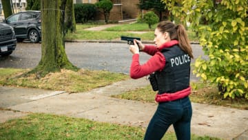 CHICAGO P.D. -- "White Knuckle" Episode 802 -- Pictured: Marina Squerciati as Kim Burgess -- (Photo by: Matt Dinerstein/NBC)
