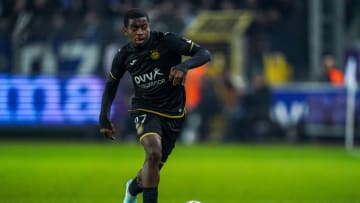 BRUSSELS, BELGIUM - NOVEMBER 13: Noah Sadiki of RSC Anderlecht during the Jupiler Pro League match between RSC Anderlecht and KRC Genk at the Lotto Park on November 13, 2022 in Brussels, Belgium (Photo by Rene Nijhuis/Orange Pictures/BSR Agency/Getty Images)