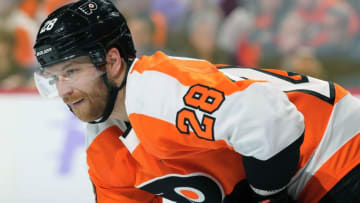 PHILADELPHIA, PA - NOVEMBER 27: Claude Giroux #28 of the Philadelphia Flyers looks on against the Ottawa Senators on November 27, 2018 at the Wells Fargo Center in Philadelphia, Pennsylvania. (Photo by Len Redkoles/NHLI via Getty Images)