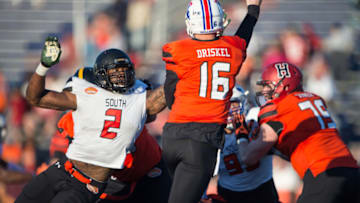 MOBILE, AL - JANUARY 30: South team's defensive end Shawn Oakman #2 with Baylor looks to block a pass by North team's quarterback Jeff Driskel #16 with Louisiana Tech on January 30, 2016 at Ladd-Peebles Stadium in Mobile, Alabama. (Photo by Michael Chang/Getty Images)