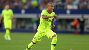 ARLINGTON, TX - JULY 31: FC Barcelona midfielder Rafael Alcantara "Rafinha" (12) sets up for a shot during the International Champions Cup between FC Barcelona and AS Roma on July 31, 2018 at AT&T Stadium in Arlington, TX. (Photo by Andrew Dieb/Icon Sportswire via Getty Images)