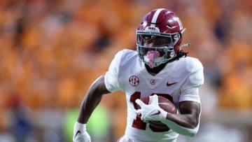 KNOXVILLE, TENNESSEE - OCTOBER 15: Wide receiver JoJo Earle #10 of the Alabama Crimson Tide runs the ball against the Tennessee Volunteers at Neyland Stadium on October 15, 2022 in Knoxville, Tennessee. Tennessee won the game 52-49. (Photo by Donald Page/Getty Images)