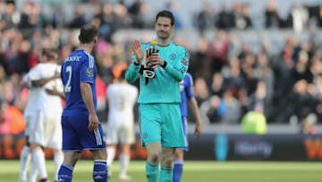 SWANSEA, WALES - APRIL 09: Asmir Begovic of Chelsea applauds the Chelsea fans after the Barclays Premier League match between Swansea City and Chelsea at the Liberty Stadium on April 9, 2016 in Swansea, Wales (Photo by Alex Morton/Getty Images)