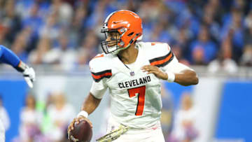 DETROIT, MI - NOVEMBER 12: DeShone Kizer