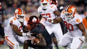 LOUISVILLE, KY - SEPTEMBER 16: Dorian O'Daniel