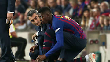 Ernesto Valverde and Ousmane Dembele during the match between FC Barcelona and Sevilla CF, corresponding to the week 9 of the Liga Santander, played at the Camp Nou, on 20th October 2018, in Barcelona, Spain. (Photo by Joan Valls/Urbanandsport /NurPhoto via Getty Images)