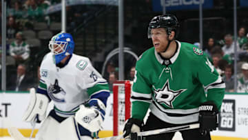 DALLAS, TEXAS - NOVEMBER 19: Joe Pavelski #16 of the Dallas Stars at American Airlines Center on November 19, 2019 in Dallas, Texas. (Photo by Ronald Martinez/Getty Images)