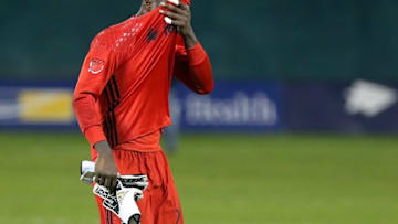 Oct 27, 2016; Washington, DC, USA; D.C. United goalkeeper Bill Hamid (28) reacts while leaving the field after D.C. United