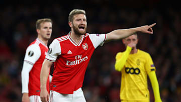 LONDON, ENGLAND - OCTOBER 03: Shkodran Mustafi of Arsenal shouts instructions during the UEFA Europa League group F match between Arsenal FC and Standard Liege at Emirates Stadium on October 03, 2019 in London, United Kingdom. (Photo by Julian Finney/Getty Images)