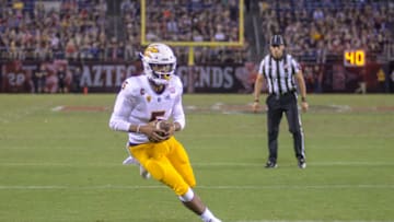 SAN DIEGO, CA - SEPTEMBER 15: Manny Wilkins #5 of the Arizona State Sun Devils carries the ball scoring a touchdown in the first half against the San Diego State Aztecs at SDCCU Stadium on September 15, 2018 in San Diego, California. (Photo by Kent Horner/Getty Images)