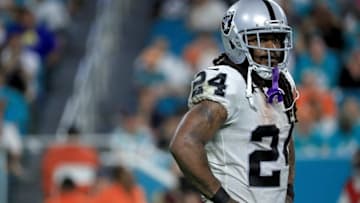 MIAMI GARDENS, FL - NOVEMBER 05: Marshawn Lynch