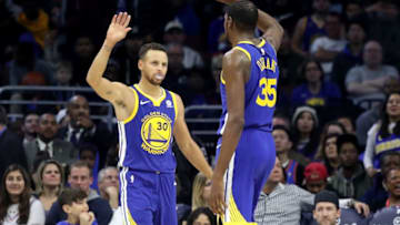 PHILADELPHIA, PA - NOVEMBER 18: Stephen Curry (Photo by Rob Carr/Getty Images)