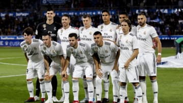 VITORIA GASTEIZ, SPAIN - OCTOBER 6: teamphoto of Real Madrid back row (L-R) Thibaut Courtois of Real Madrid, Sergio Ramos of Real Madrid, Toni Kroos of Real Madrid, Raphael Varane of Real Madrid, Casemiro of Real Madrid, Karim Benzema of Real Madrid front row (L-R) Odriozola of Real Madrid, Gareth Bale of Real Madrid, Nacho of Real Madrid, Dani Ceballos of Real Madrid, Luka Modric of Real Madrid during the La Liga Santander match between Deportivo Alaves v Real Madrid at the Estadio de Mendizorroza on October 6, 2018 in Vitoria Gasteiz Spain (Photo by David S. Bustamante/Soccrates/Getty Images)
