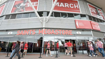 SOUTHAMPTON, ENGLAND - AUGUST 13: General View of St Mary's stadium prior to kick off during the Premier League match between Southampton and Watford at St Mary's Stadium on August 13, 2016 in Southampton, England. (Photo by Tom Dulat/Getty Images)