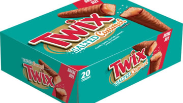 TWIX Salted Caramel, photo provided by Twix