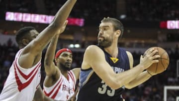 Mar 4, 2015; Houston, TX, USA; Memphis Grizzlies center Marc Gasol (33) controls the ball during the fourth quarter against the Houston Rockets at Toyota Center. The Grizzlies defeated the Rockets 102-100. Mandatory Credit: Troy Taormina-USA TODAY Sports