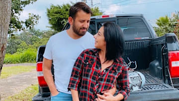 Cyntia González y su pareja posponen su boda