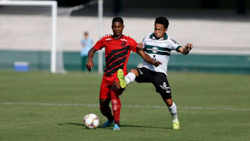 Coritiba goleou no clássico da fase de classificação