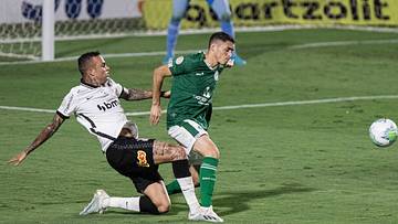 Corinthians e Goiás se enfrentam pelo Brasileirão. Corinthians e Goiás se enfrentam pelo Brasileirão.