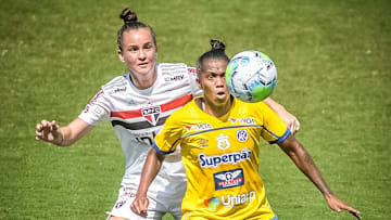 Globo estuda aquisição dos direitos do Brasileirão Feminino