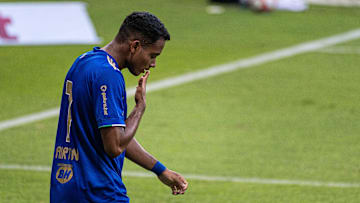 Dívida global do Cruzeiro recuou, mas resultado líquido é o segundo pior da história. Débitos a curto prazo também são preocupantes.