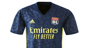 L'OL vient de dévoiler son nouveau maillot.